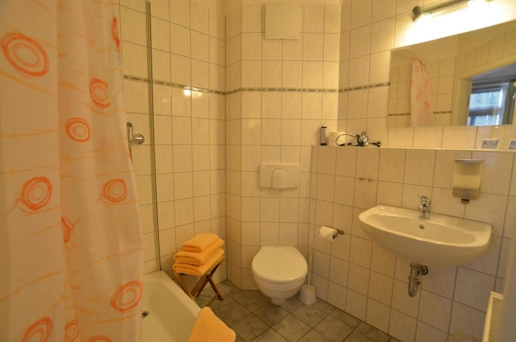 Gaestehaus Villa Seraphinum Дрезден Стая снимка